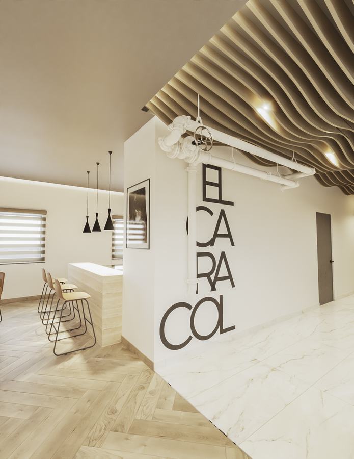 Interior de restaurante con plafón ondulado de madera